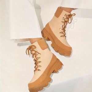 Camel/Tan Lug Sole Boot